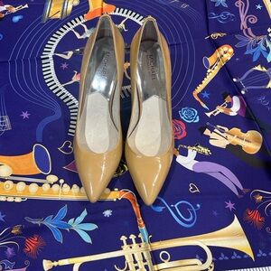 Michael Kors Tan Patent Leather Heels